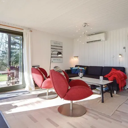 בית נופש Three-bedroom Holiday In