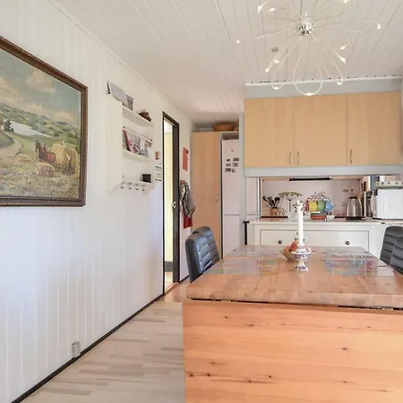 בית נופש Three-bedroom Holiday In *